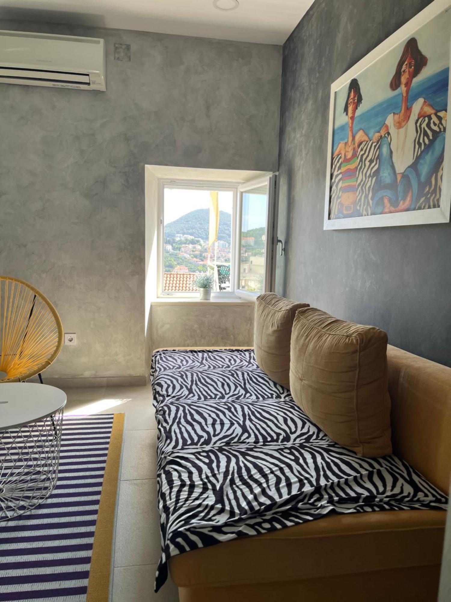 Apartment Jazzy Stairs On The Way To The Apt Dubrovnik Exterior photo